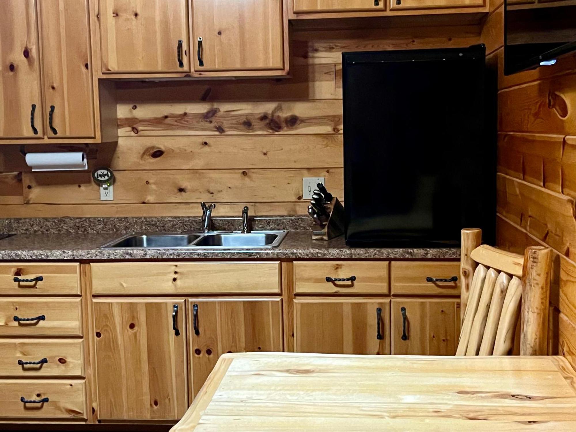 Badlands Frontier Cabins Уол Екстериор снимка
